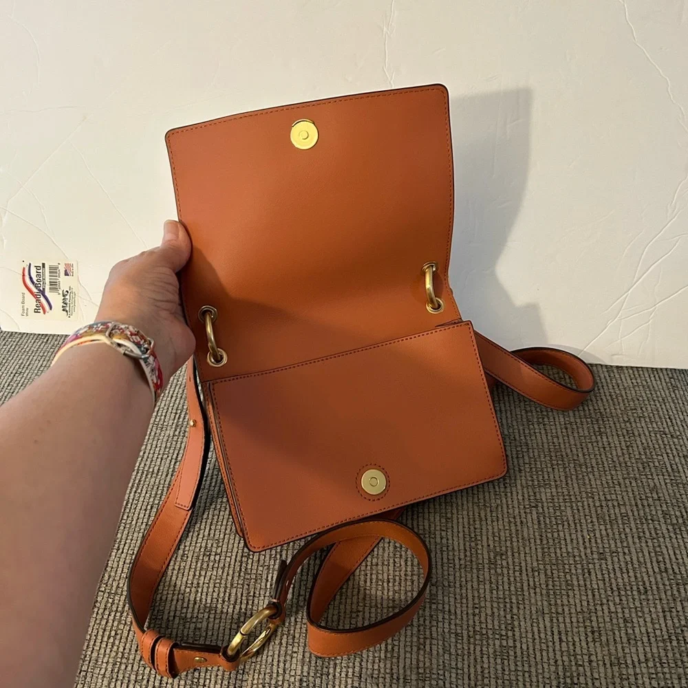 Donna Karan Leather Crossbody Bag adjustable strap - Picture 5 of 16